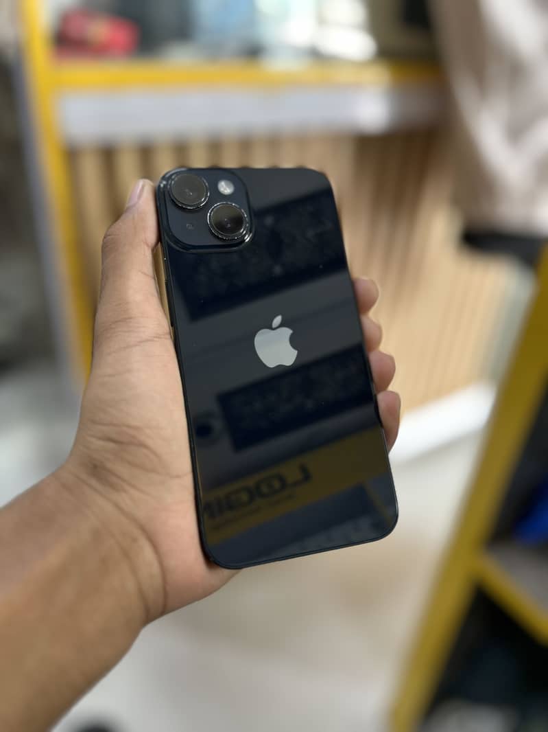 Apple iPhone 14 0