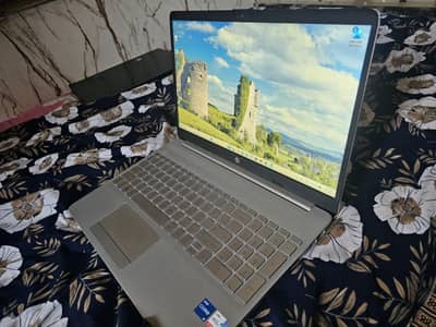 ​HP Laptop 15 - Core i5 11th Gen - 20GB RAM - Excellent Condition