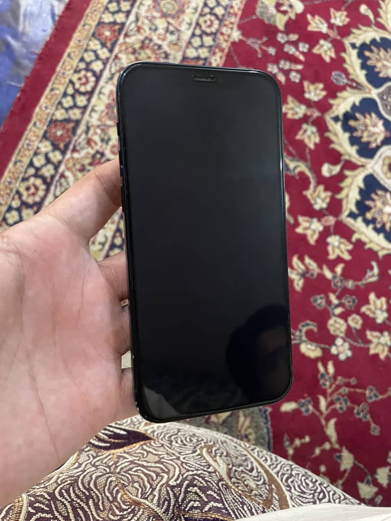 Apple iPhone 12 2