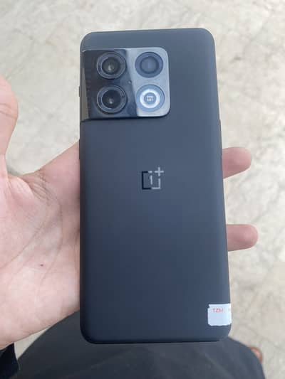 One Plus 10 Pro