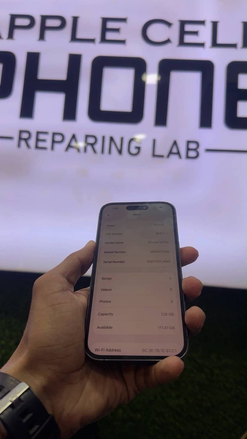 Apple iPhone 14 Pro 4