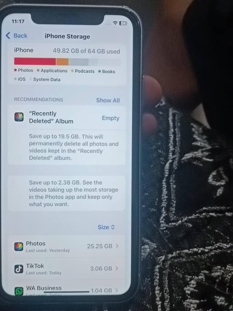 Apple iPhone XR 1