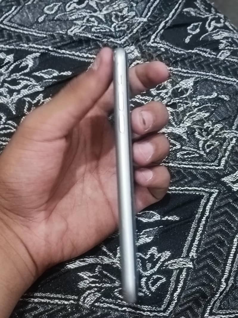 Apple iPhone XR 3