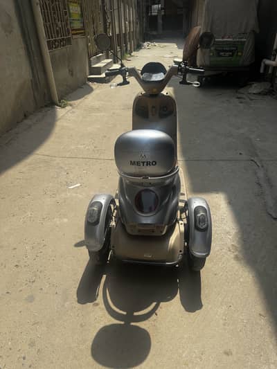 Electric Scooty 3 Wheels