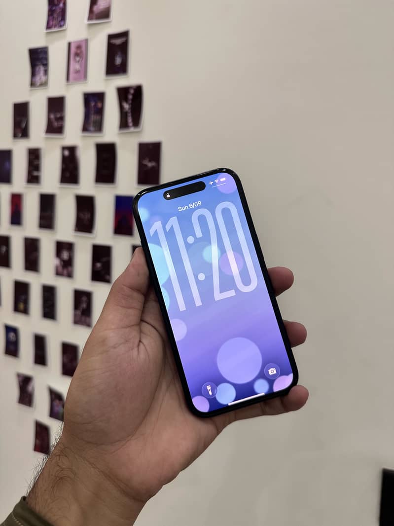 Apple iPhone 16 1