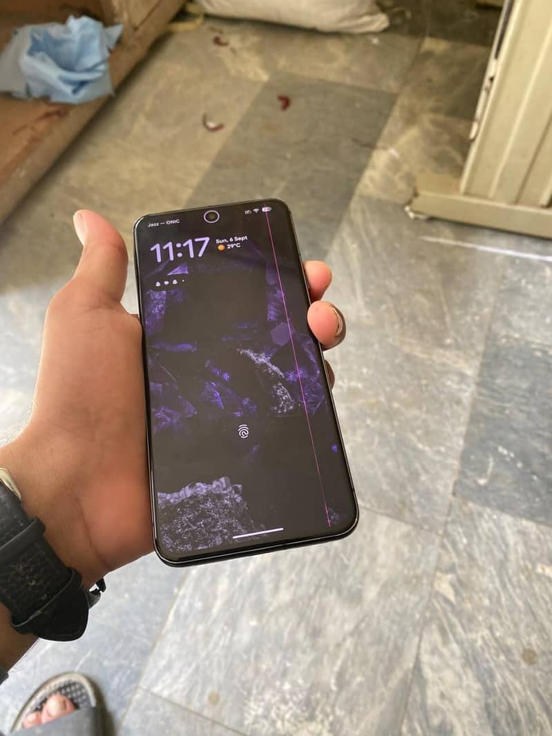 Google Pixel 8 4
