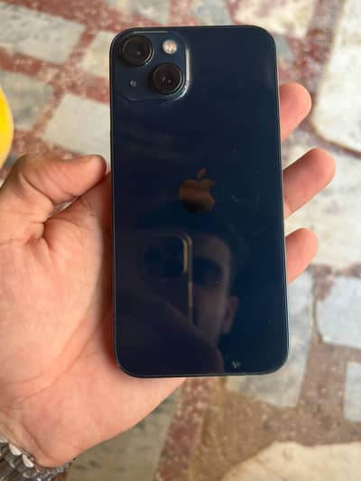Apple iPhone 13