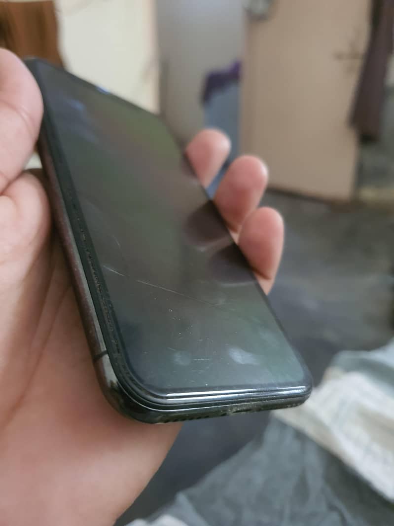 Apple iPhone X 3