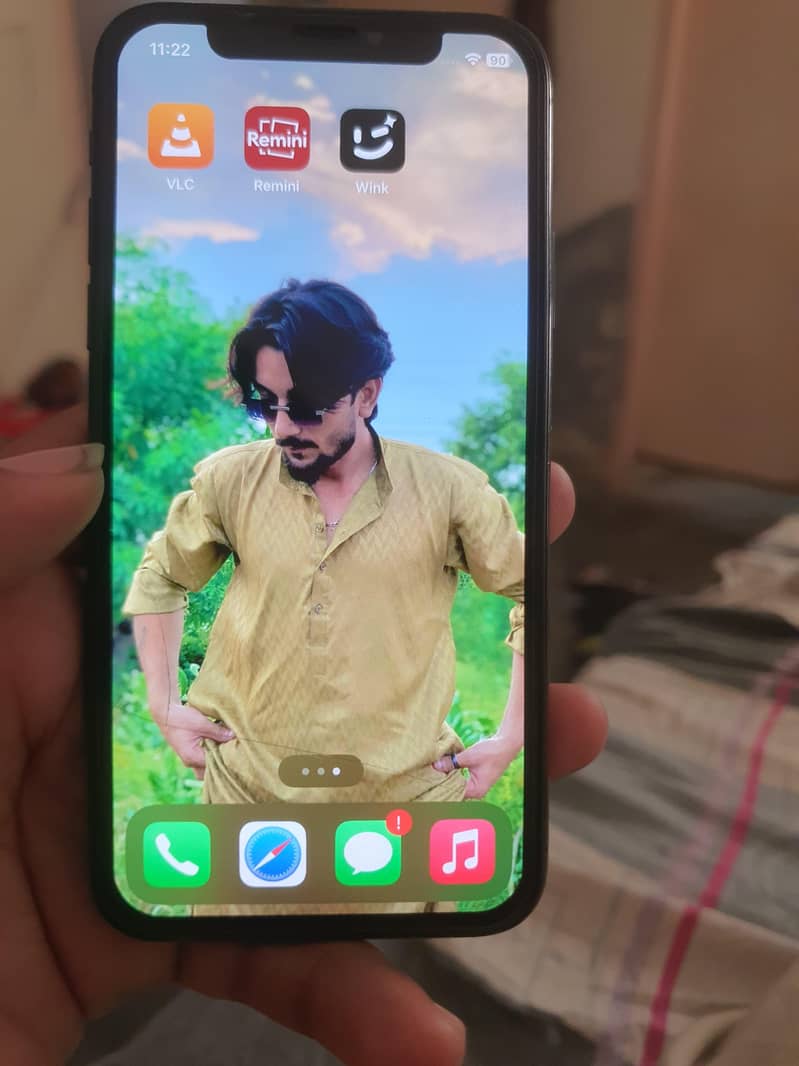 Apple iPhone X 5