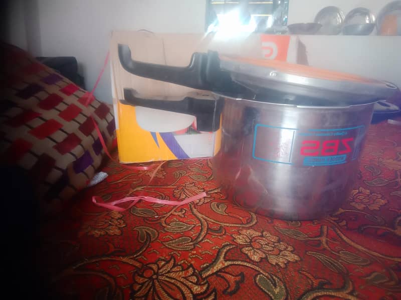 pressure cooker 2