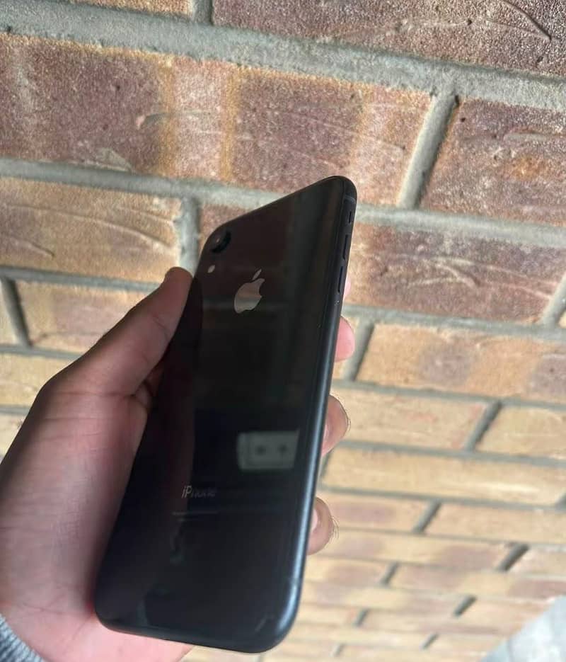iPhone XR full zero condition 1