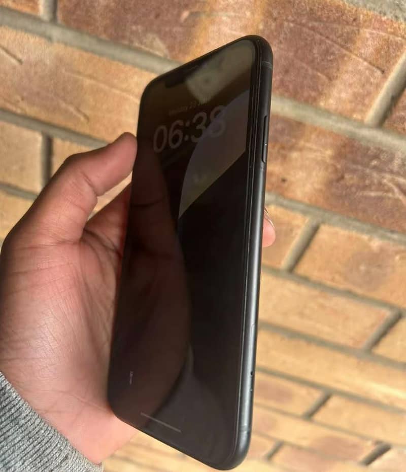 iPhone XR full zero condition 5