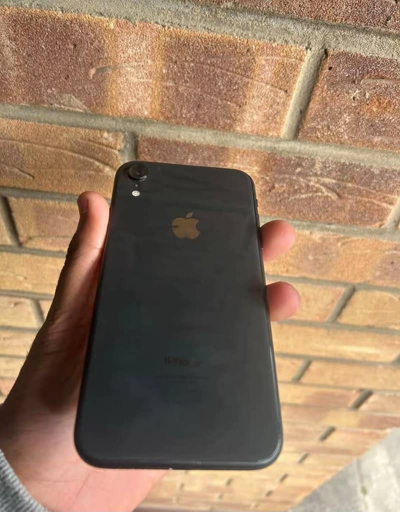 iPhone XR full zero condition 7