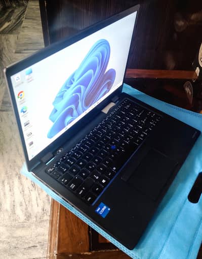 Toshiba Dynabook core i5,11th generation,Touch screen.
