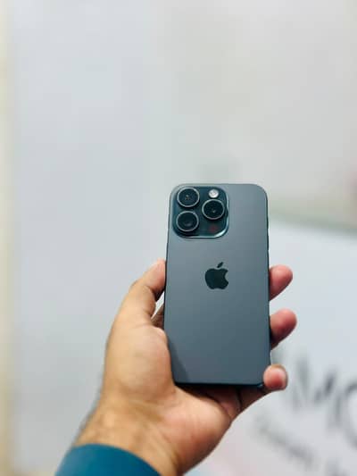 Apple iPhone 15 Pro Max 256gb with box
