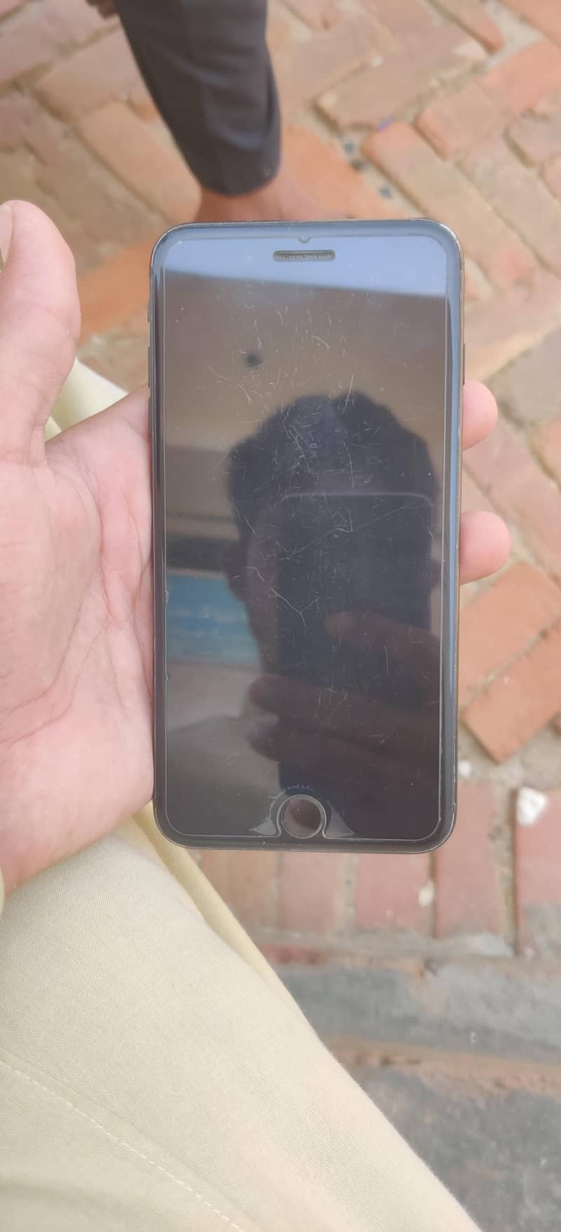 Apple iPhone 7 Plus 1