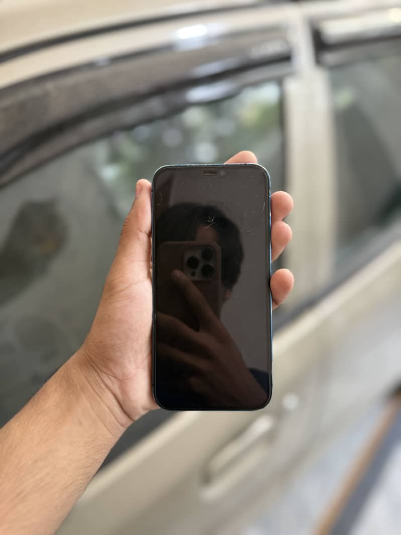 Apple iPhone 12 7