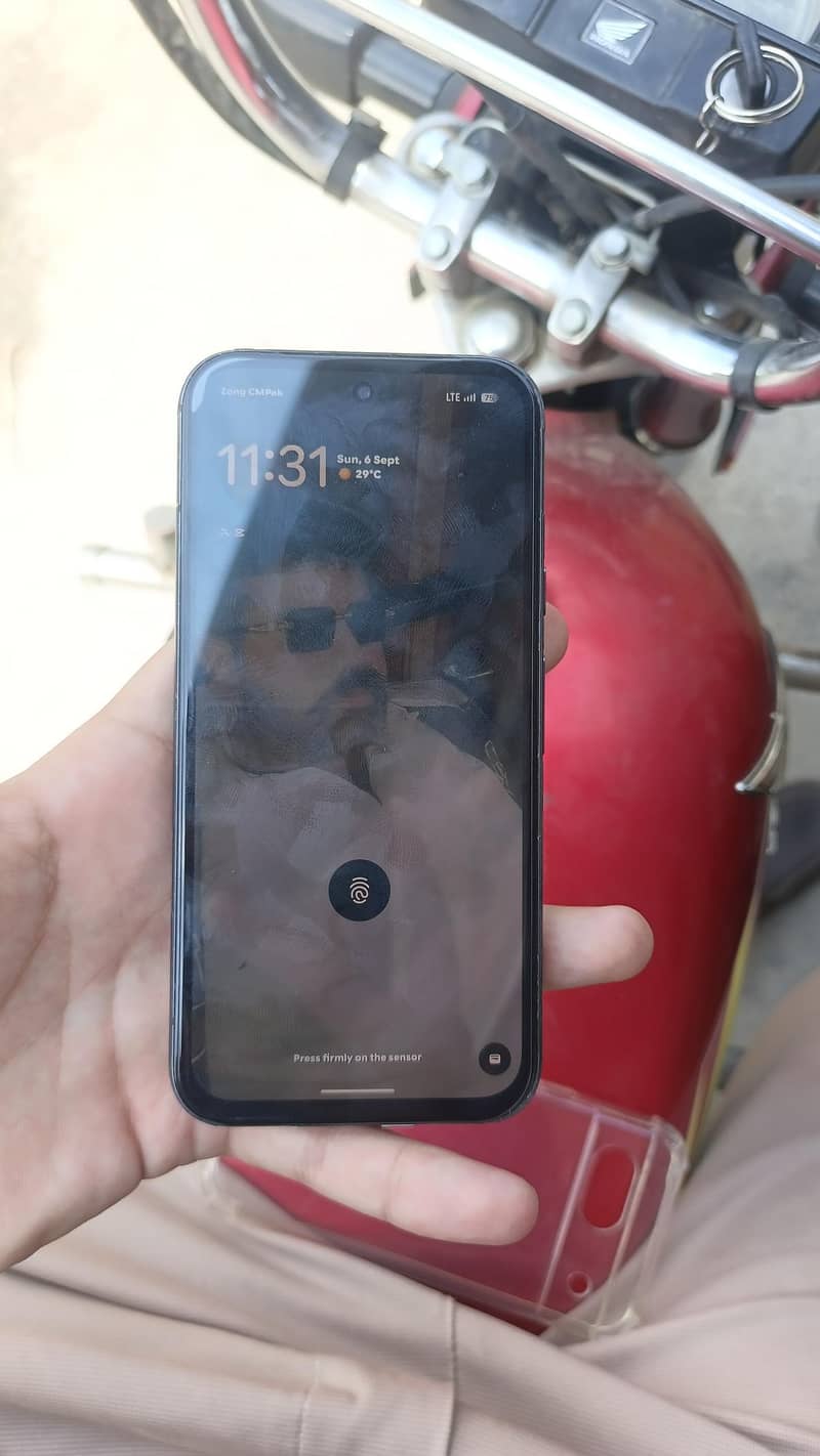 Google Pixel 8a 2