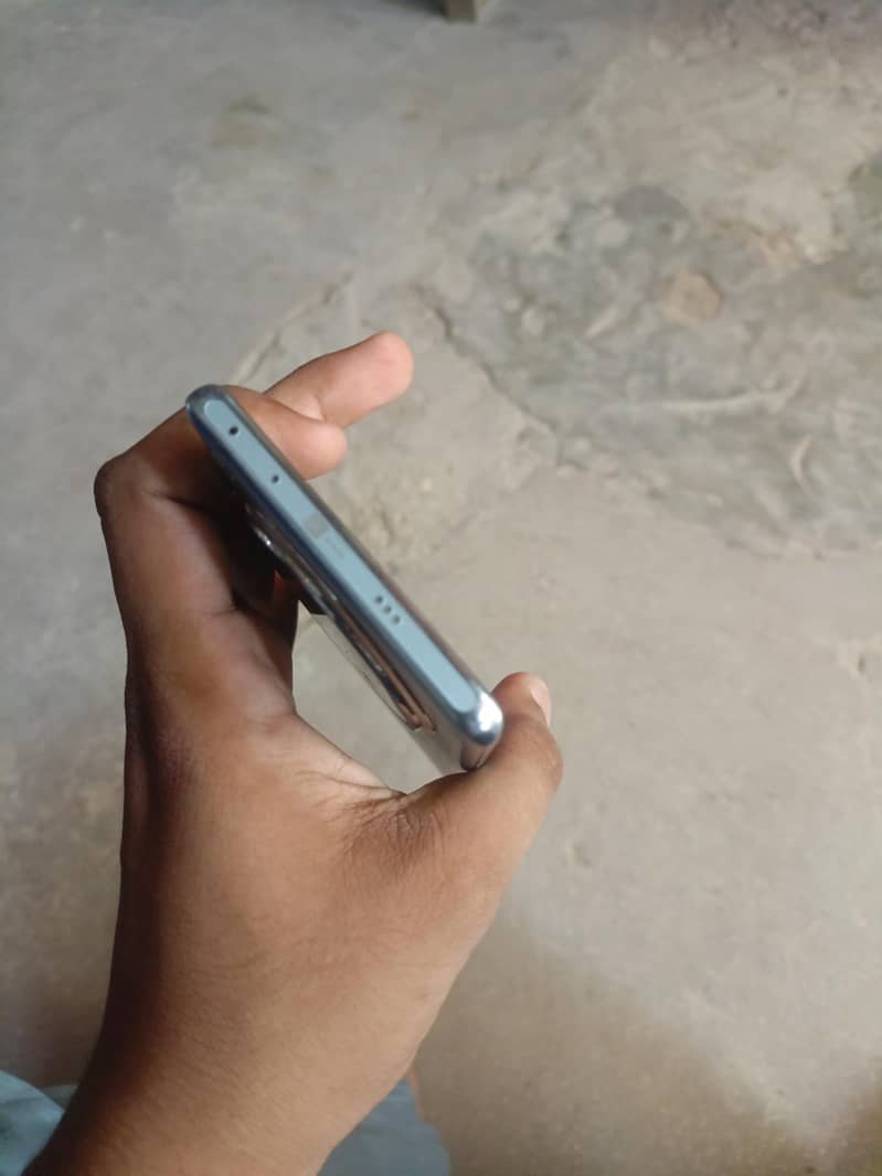Infinix Zero 40 7