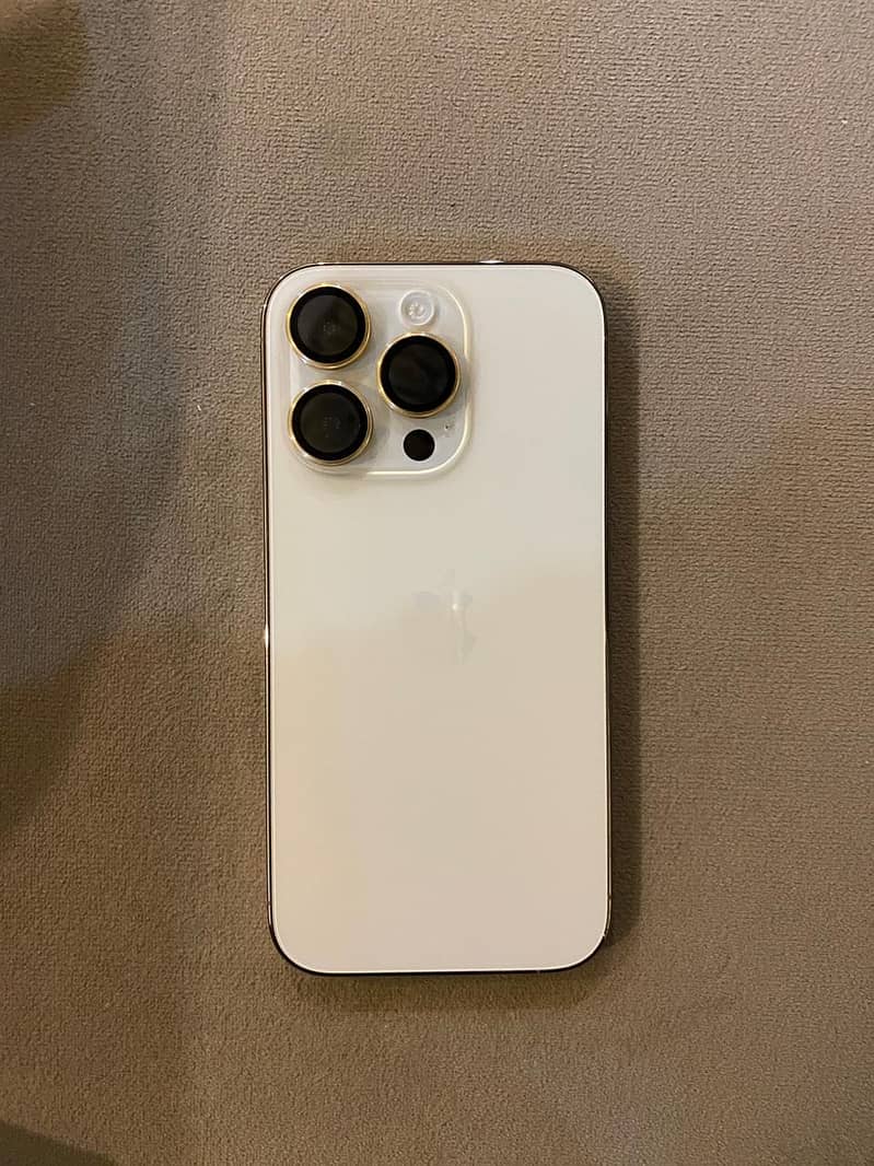 Apple iPhone 14 Pro 0