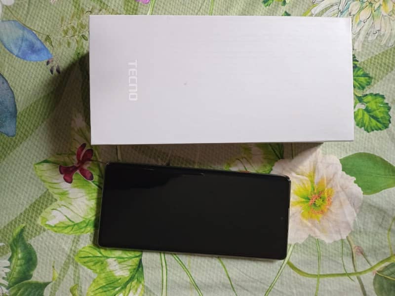 Tecno CAMON 40 Pro 3