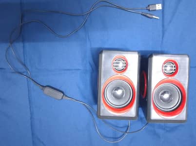 Edifier 2.1 speakers and USB Plug and play speakers.