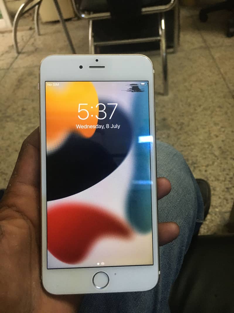 Apple iPhone 6S Plus 0