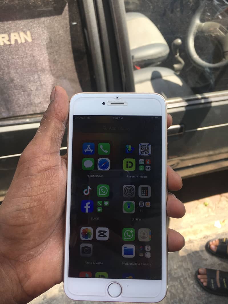 Apple iPhone 6S Plus 8