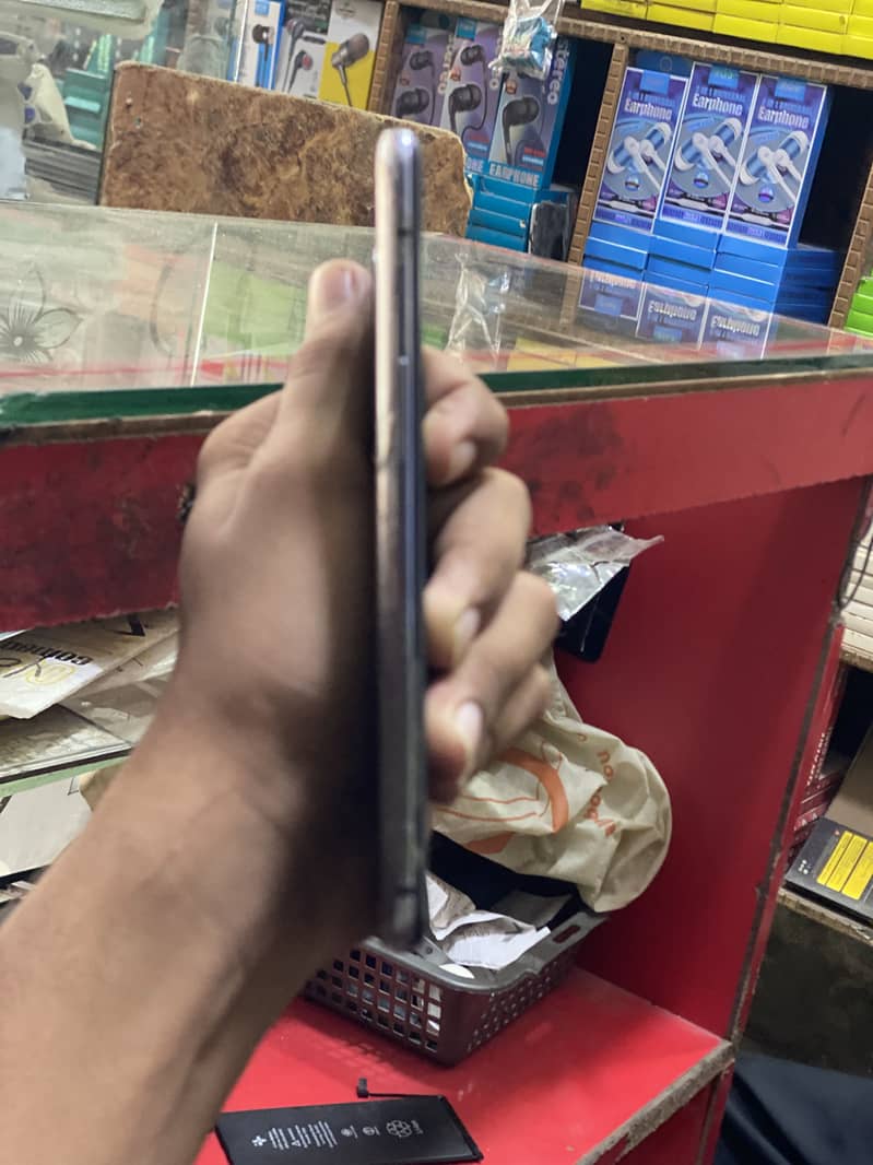 One Plus 7T 1
