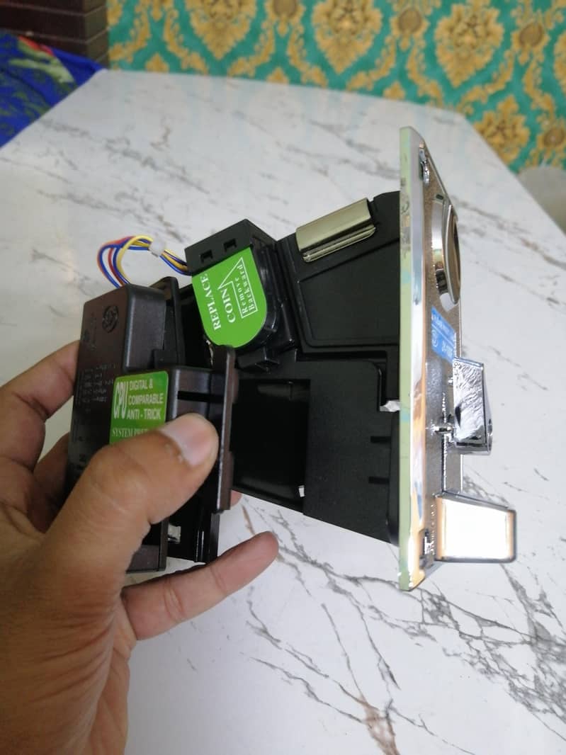 Coin acceptor 2