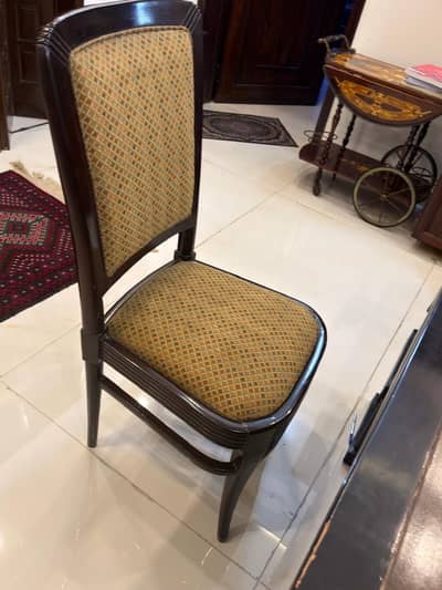 Dining table with 8 chairs