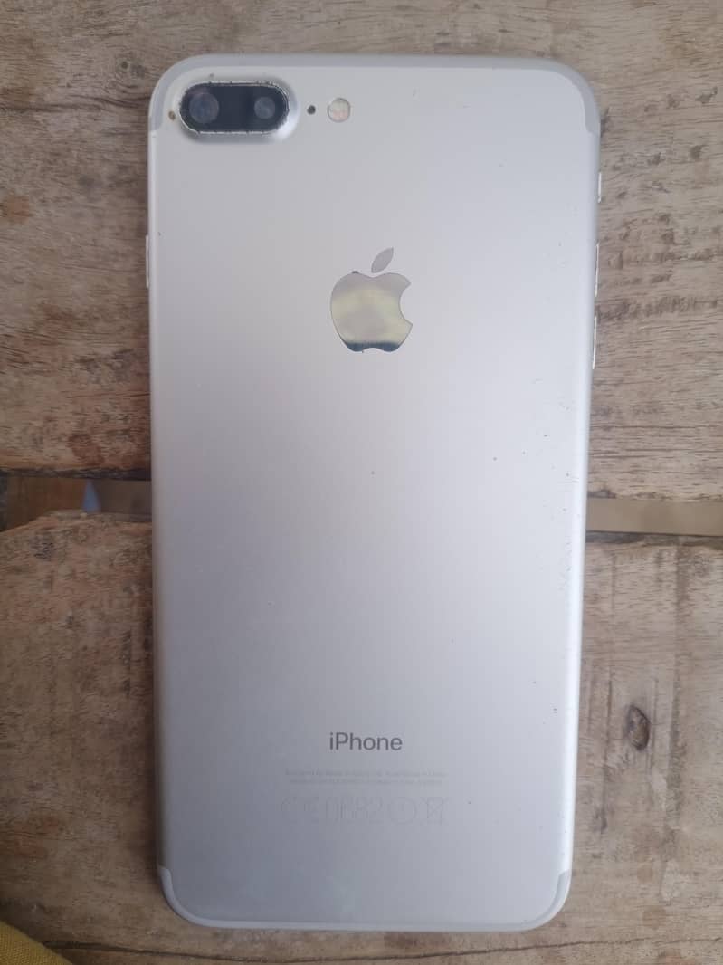 Apple iPhone 7 Plus 1