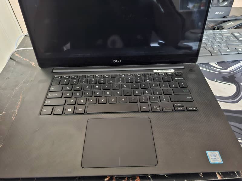 Dell Precision 5540 0