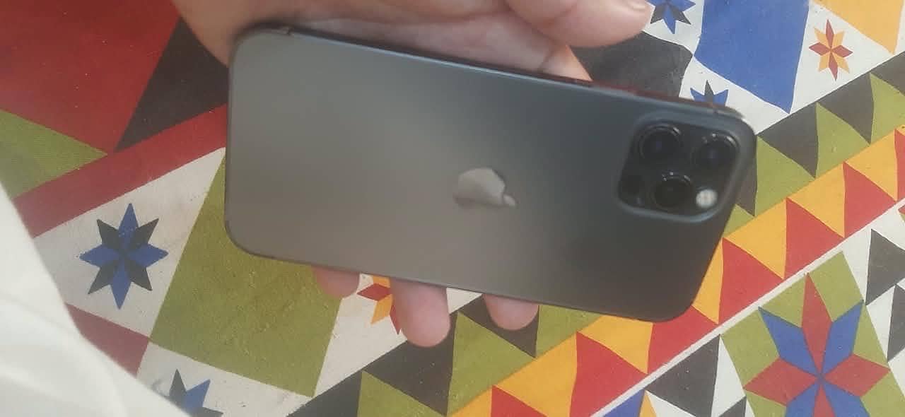 Apple iPhone 12 Pro 2