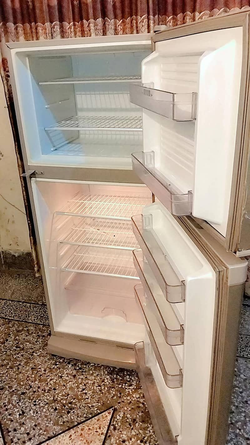 Dawlance fridge 2