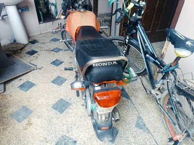Honda CD70 bike for sale