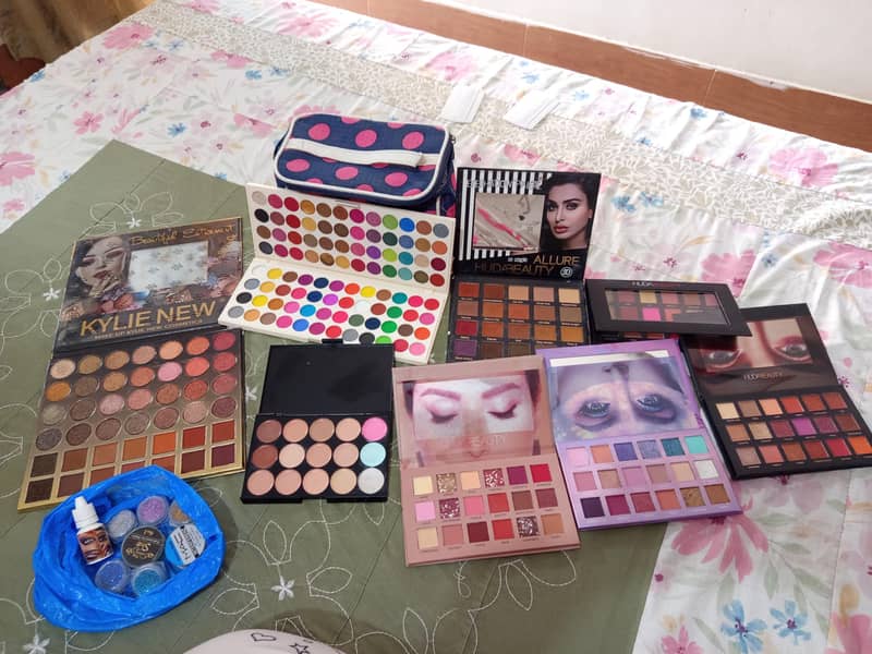 eye shadows pallets 0