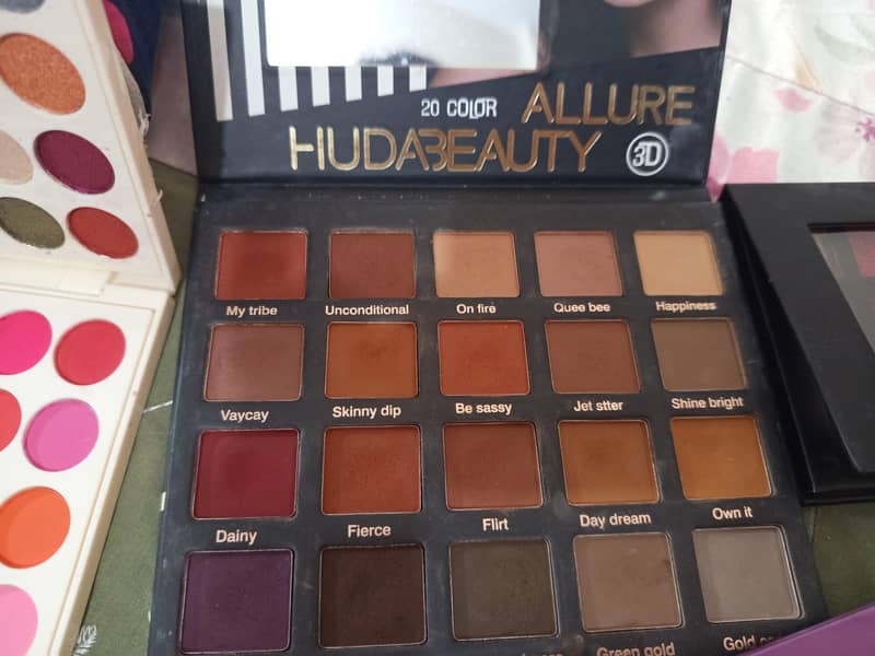 eye shadows pallets 7