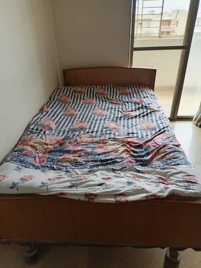 Custom Wooden Bed 5x6 with Mattress – Rs. 15,000