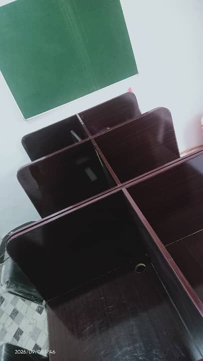 Office Workstation ,  clusters ,work station ,working table . table 0