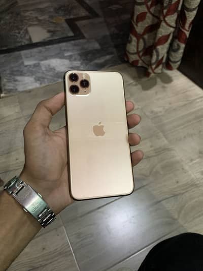 iPHONE 11 PRO MAX