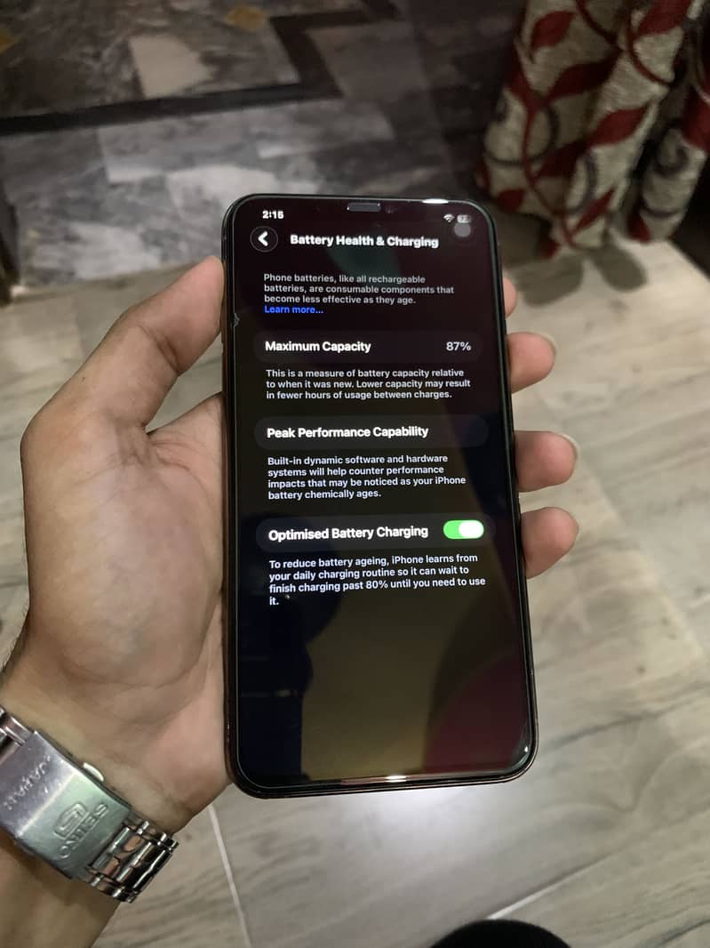 iPHONE 11 PRO MAX 8