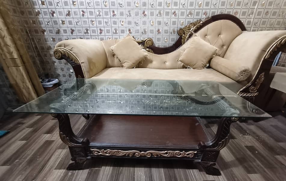 Dewan Table Chairs 1
