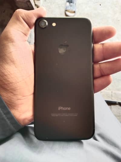 Apple iPhone 7