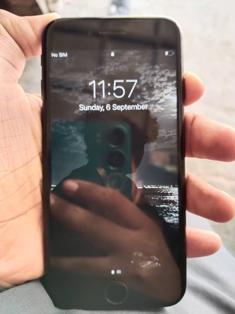 Apple iPhone 7 4