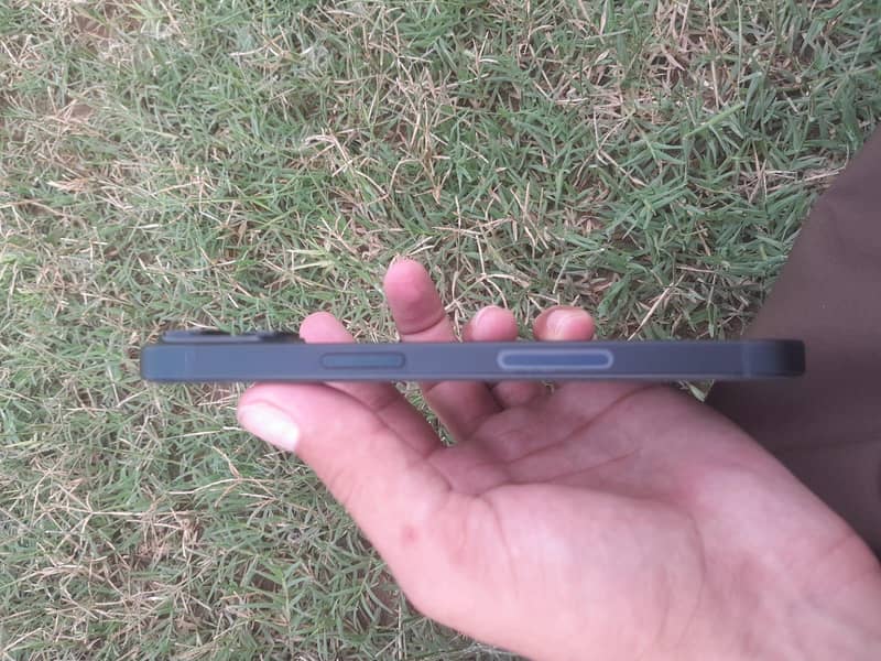 Apple iPhone 14 2