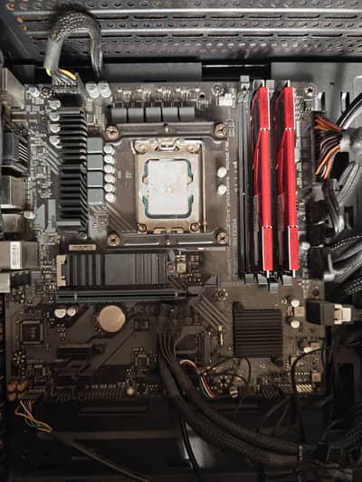 Intel i5 12600k Processor + Gigabyte b760m motherboard