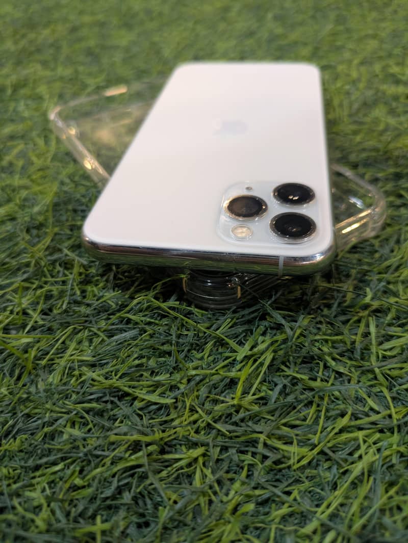 iphone 11pro 4