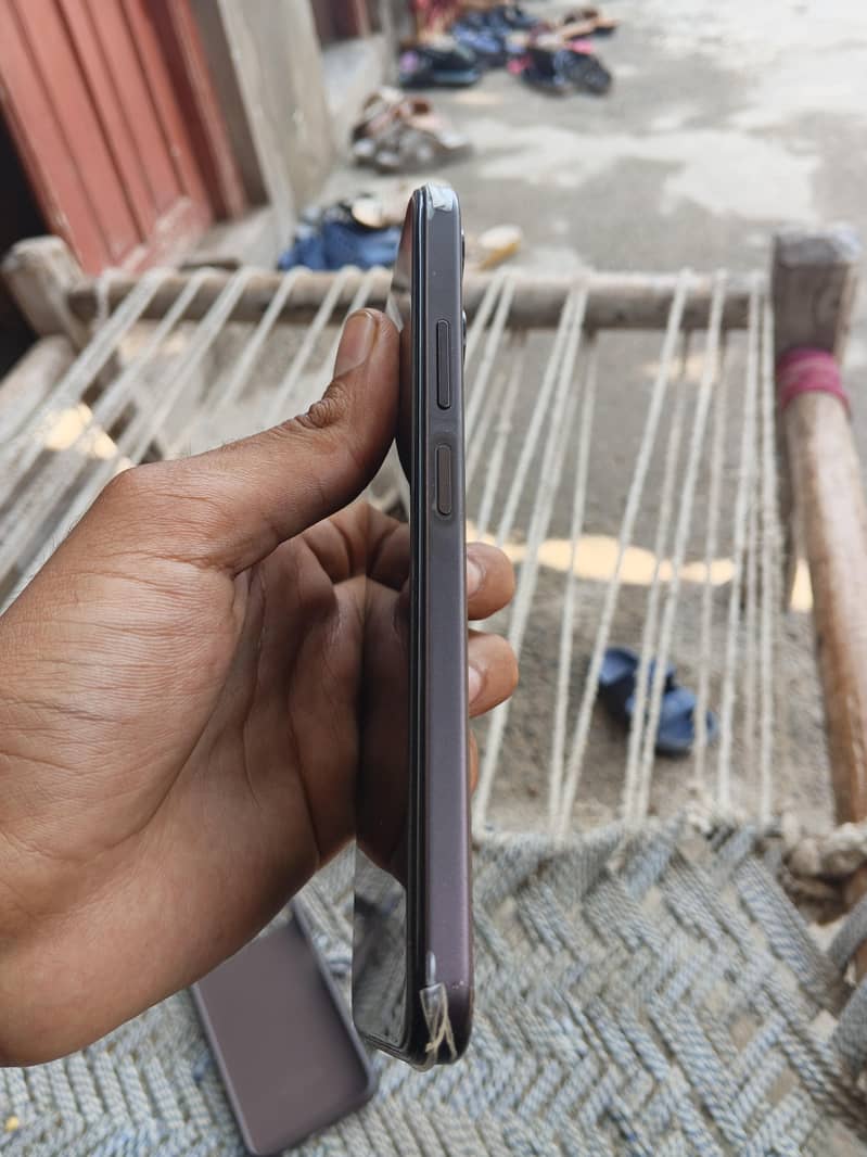 oppo A6c 4