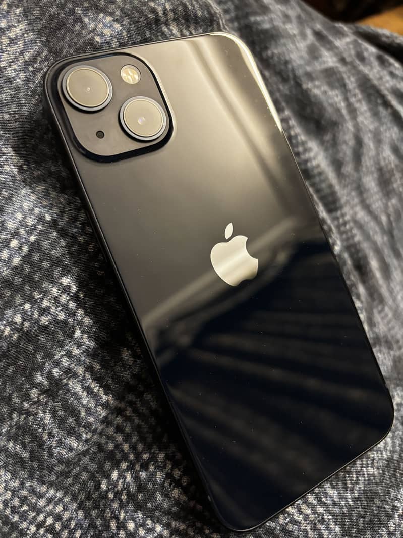 Apple iPhone 13 1